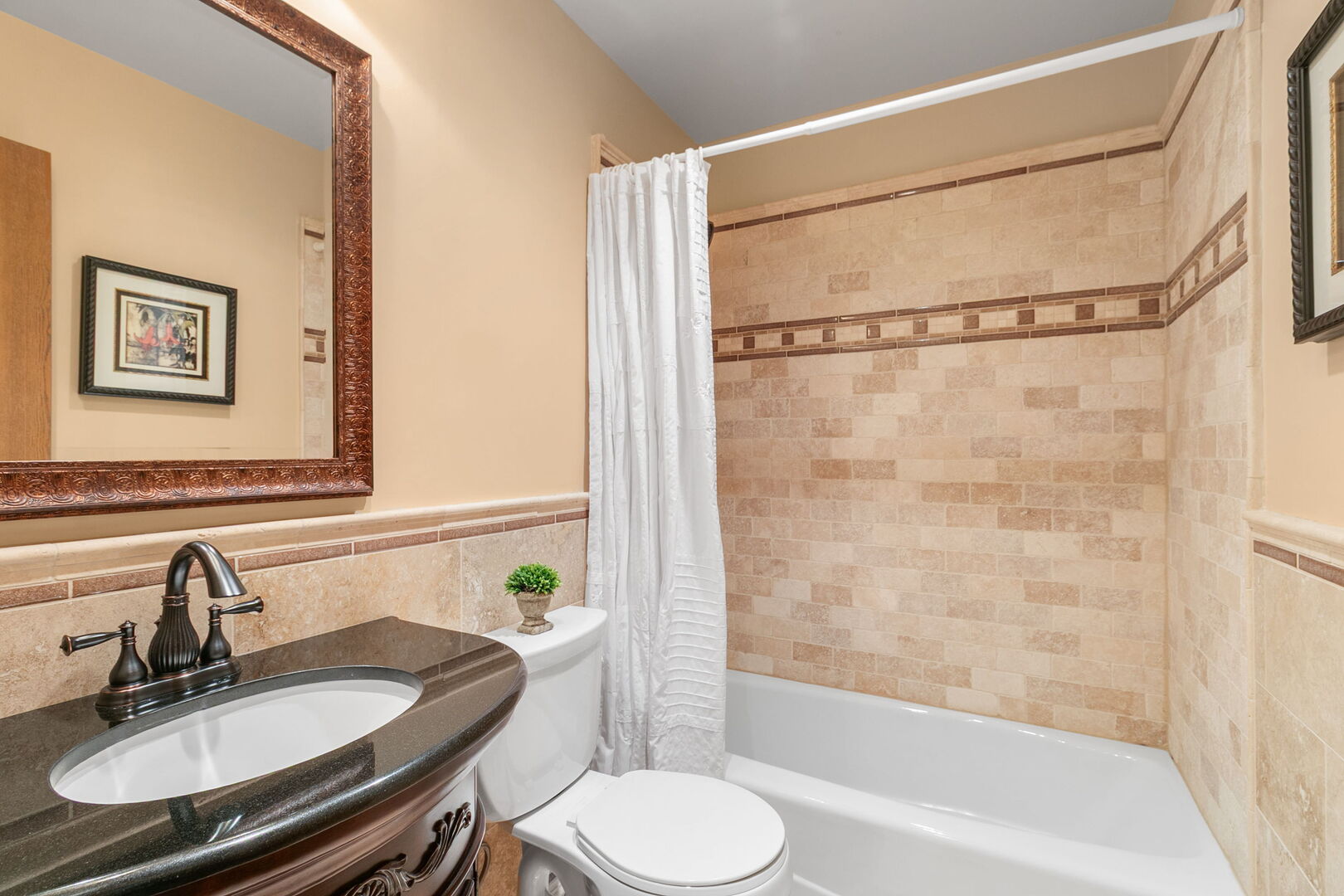 11016 Eaton Court, Westchester, IL 60154