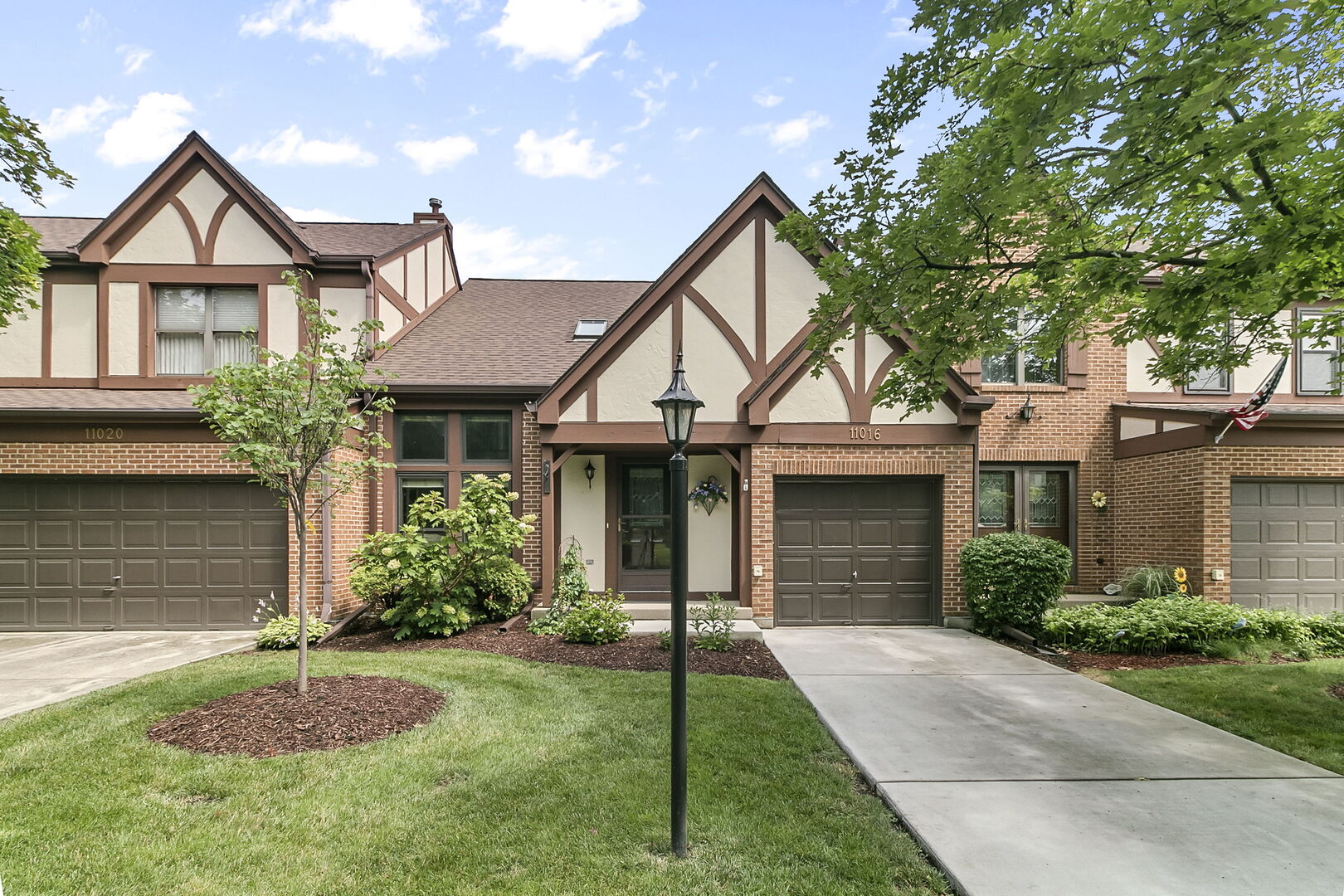 11016 Eaton Court, Westchester, IL 60154
