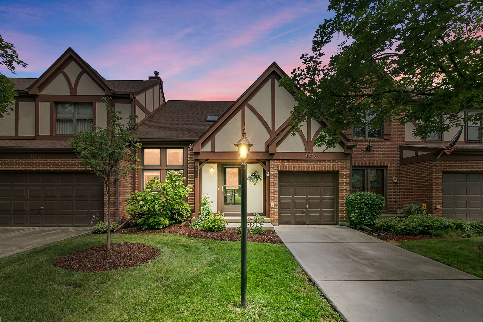 11016 Eaton Court, Westchester, IL 60154