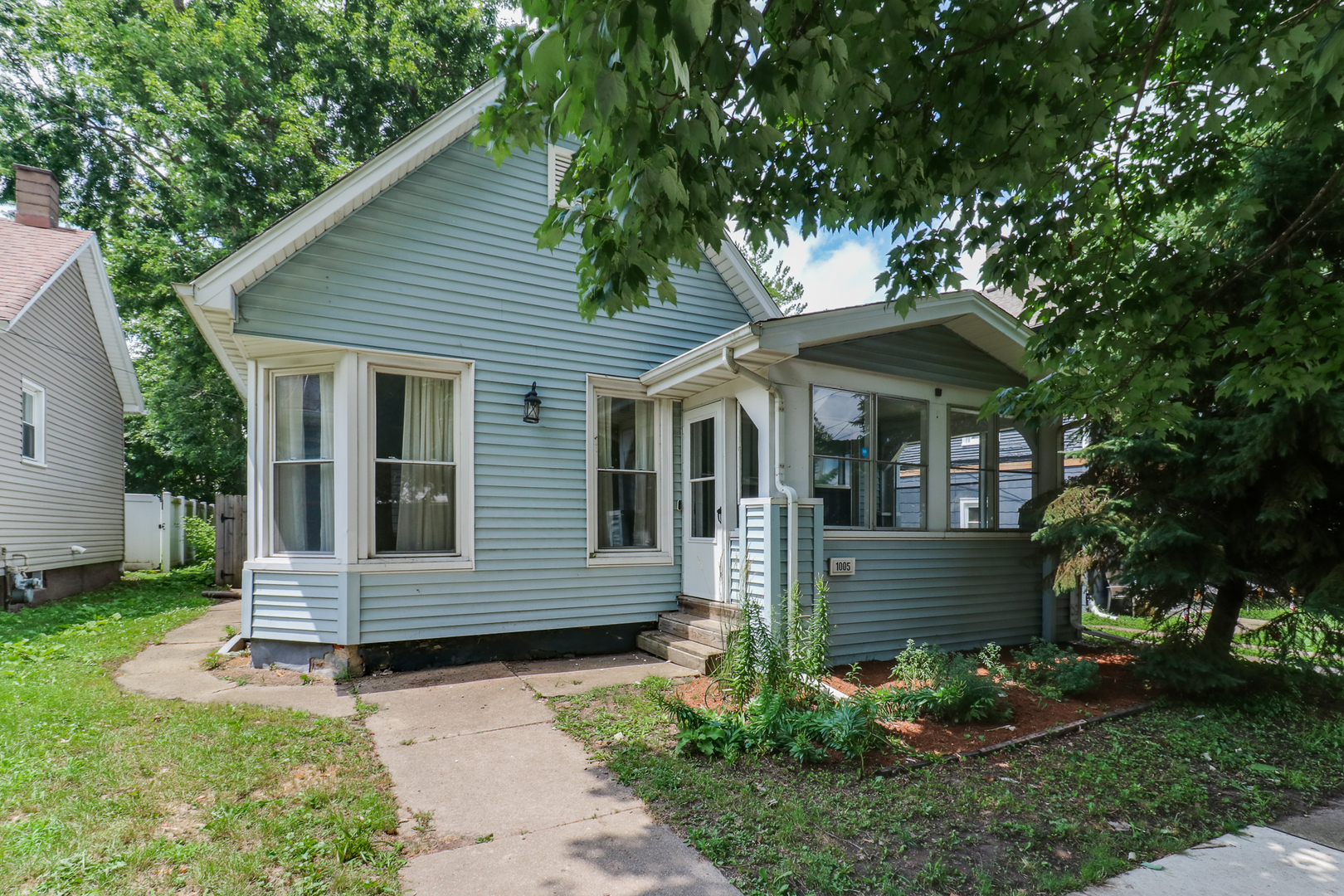 1005 S East Street, Bloomington, IL 61701