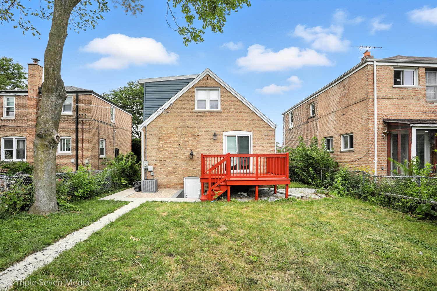 8126 S Wentworth Avenue, Chicago, IL 60620