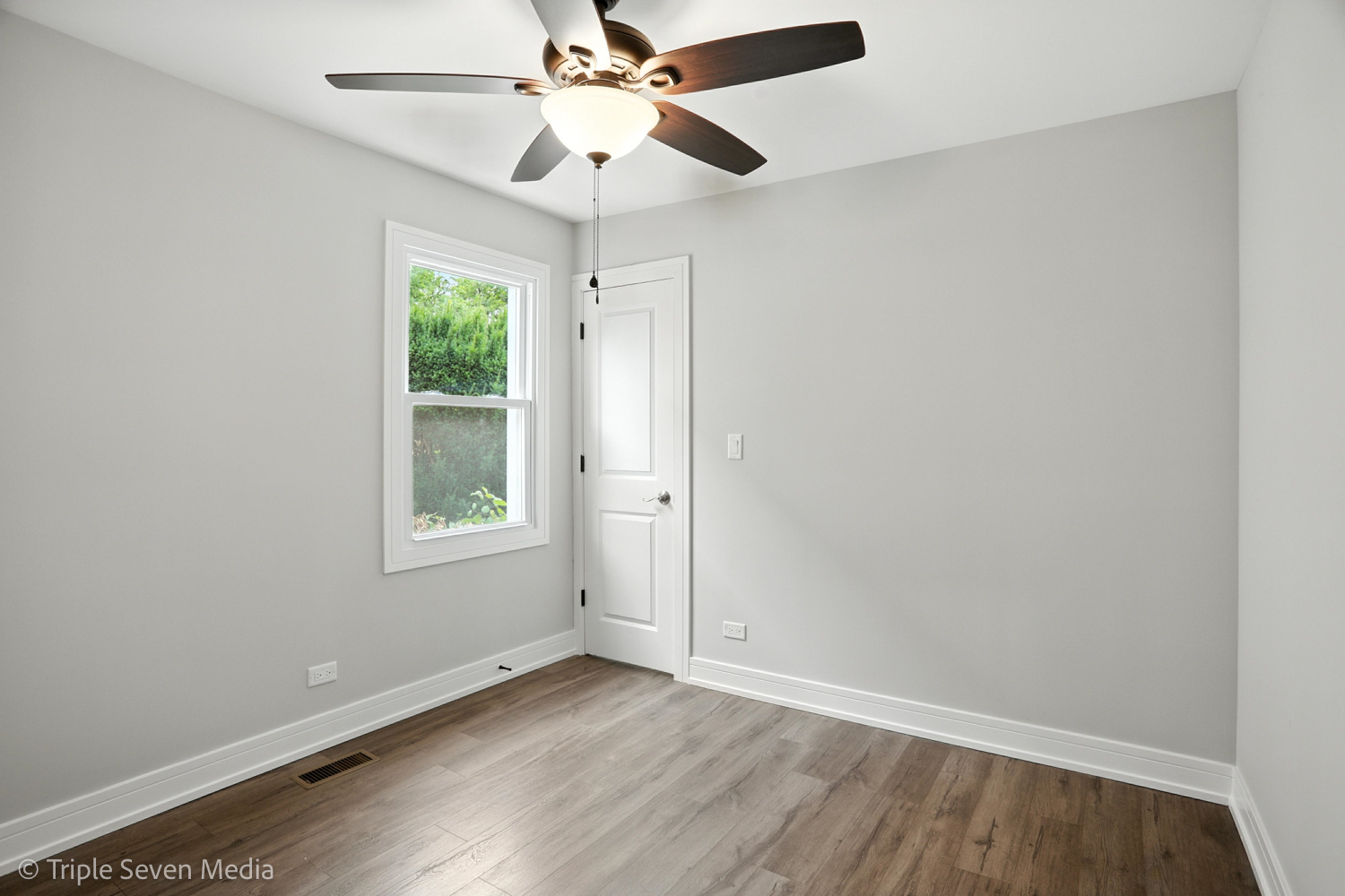 8126 S Wentworth Avenue, Chicago, IL 60620