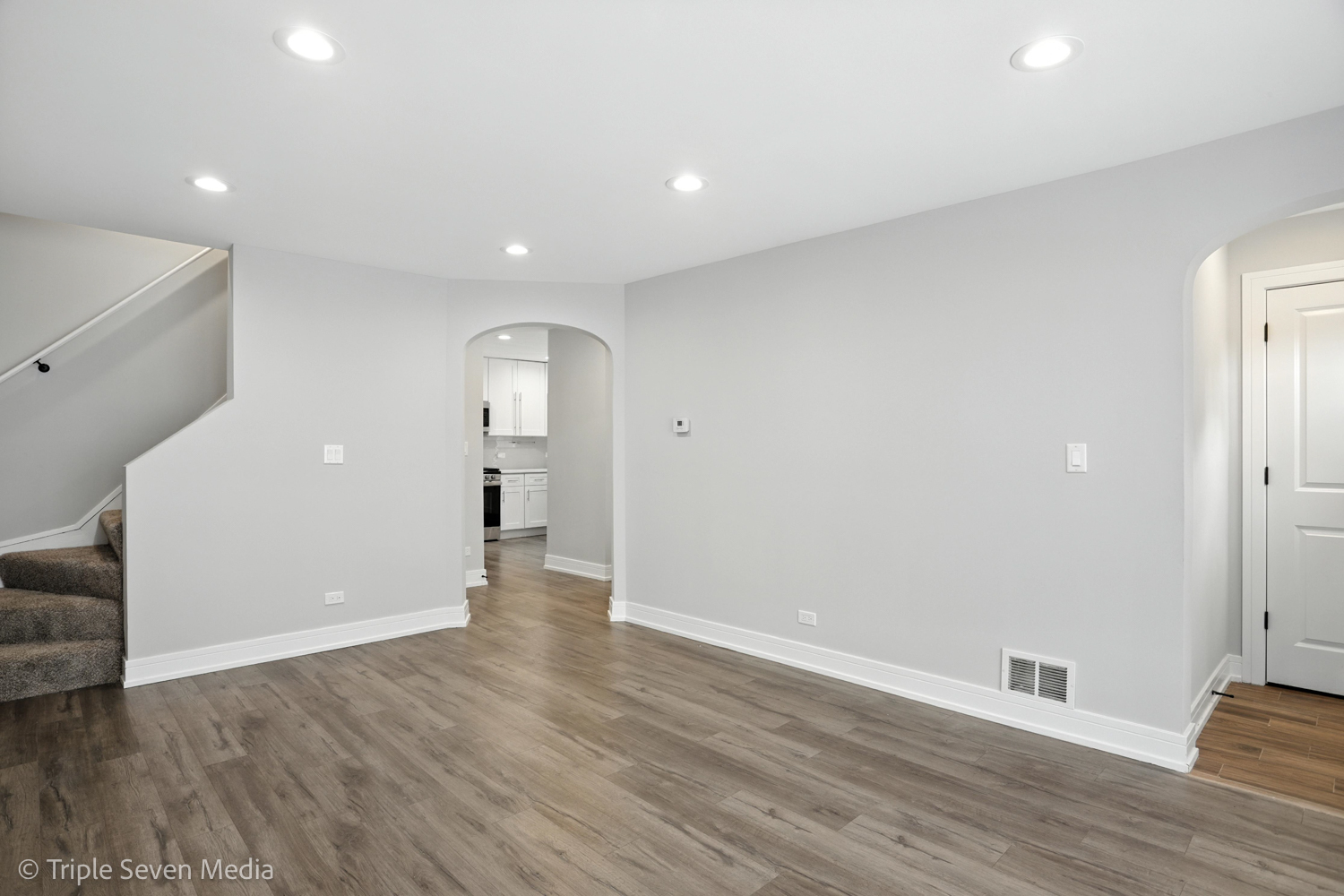 8126 S Wentworth Avenue, Chicago, IL 60620