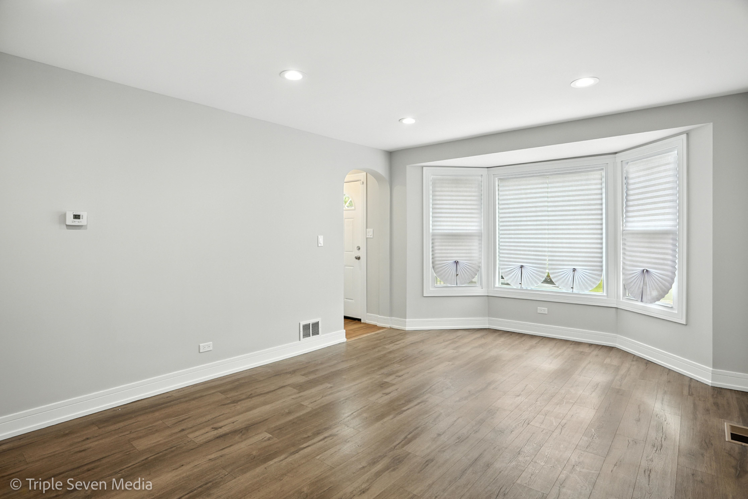 8126 S Wentworth Avenue, Chicago, IL 60620