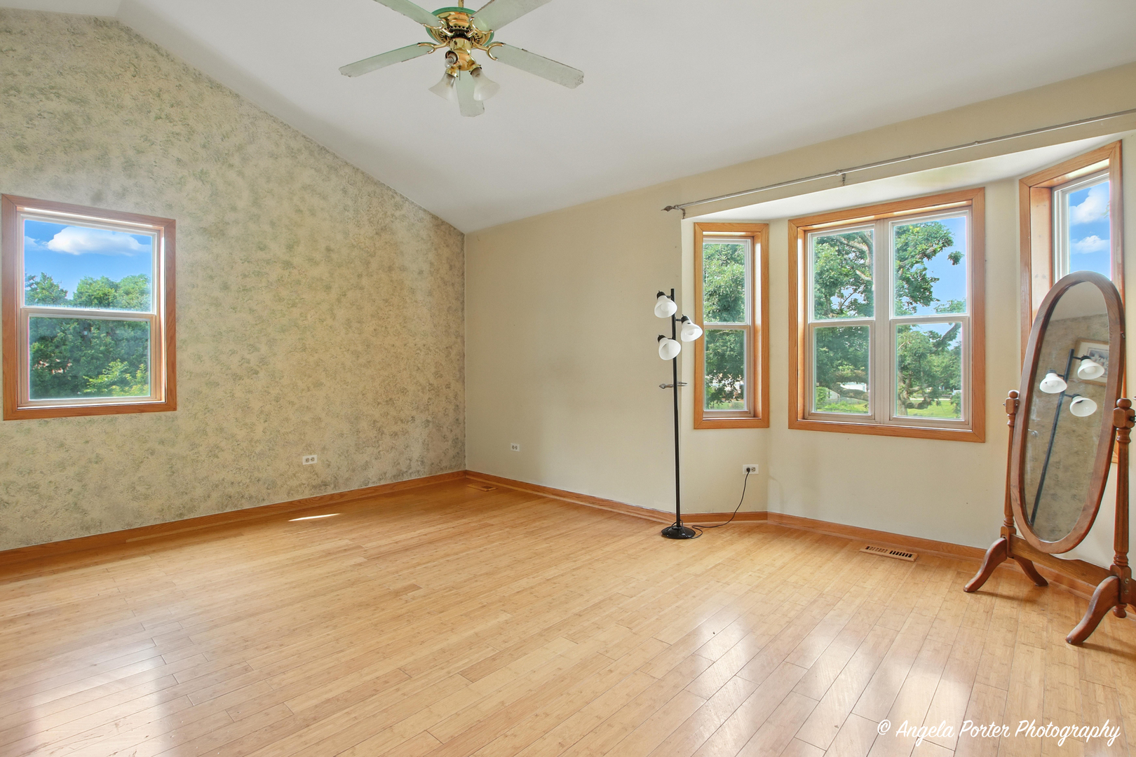 35954 N Hunt Avenue, Ingleside, IL 60041