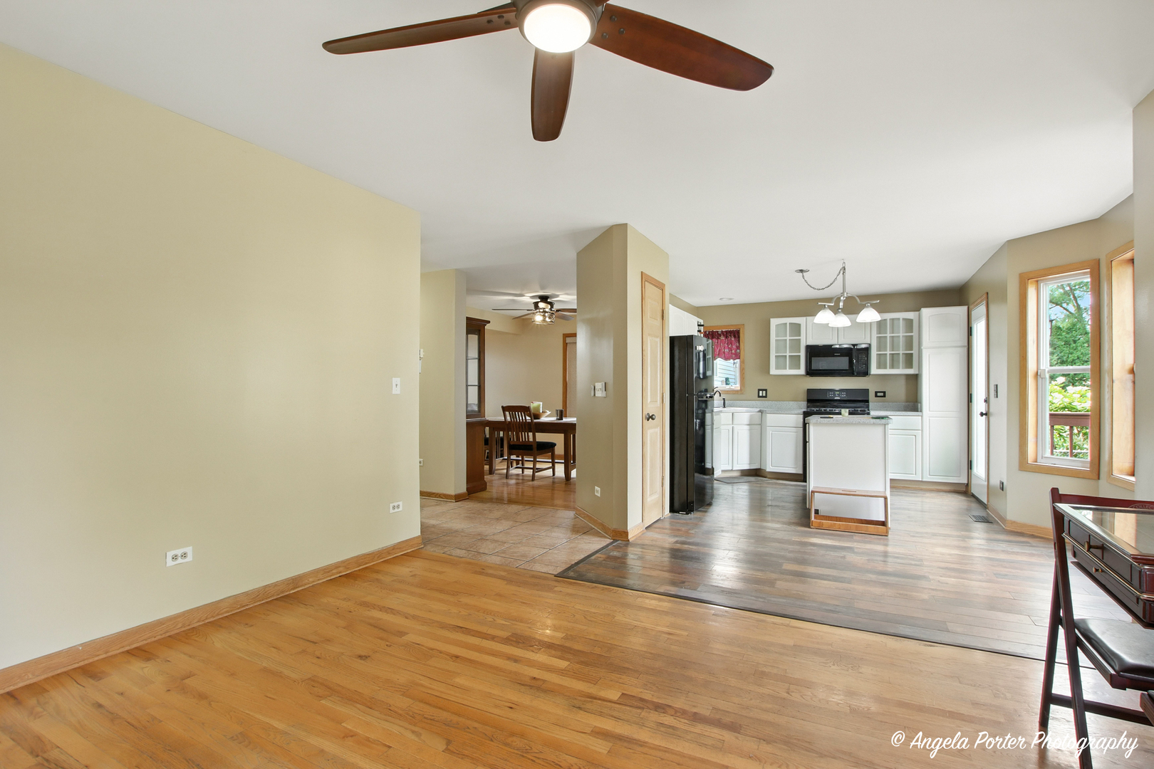 35954 N Hunt Avenue, Ingleside, IL 60041