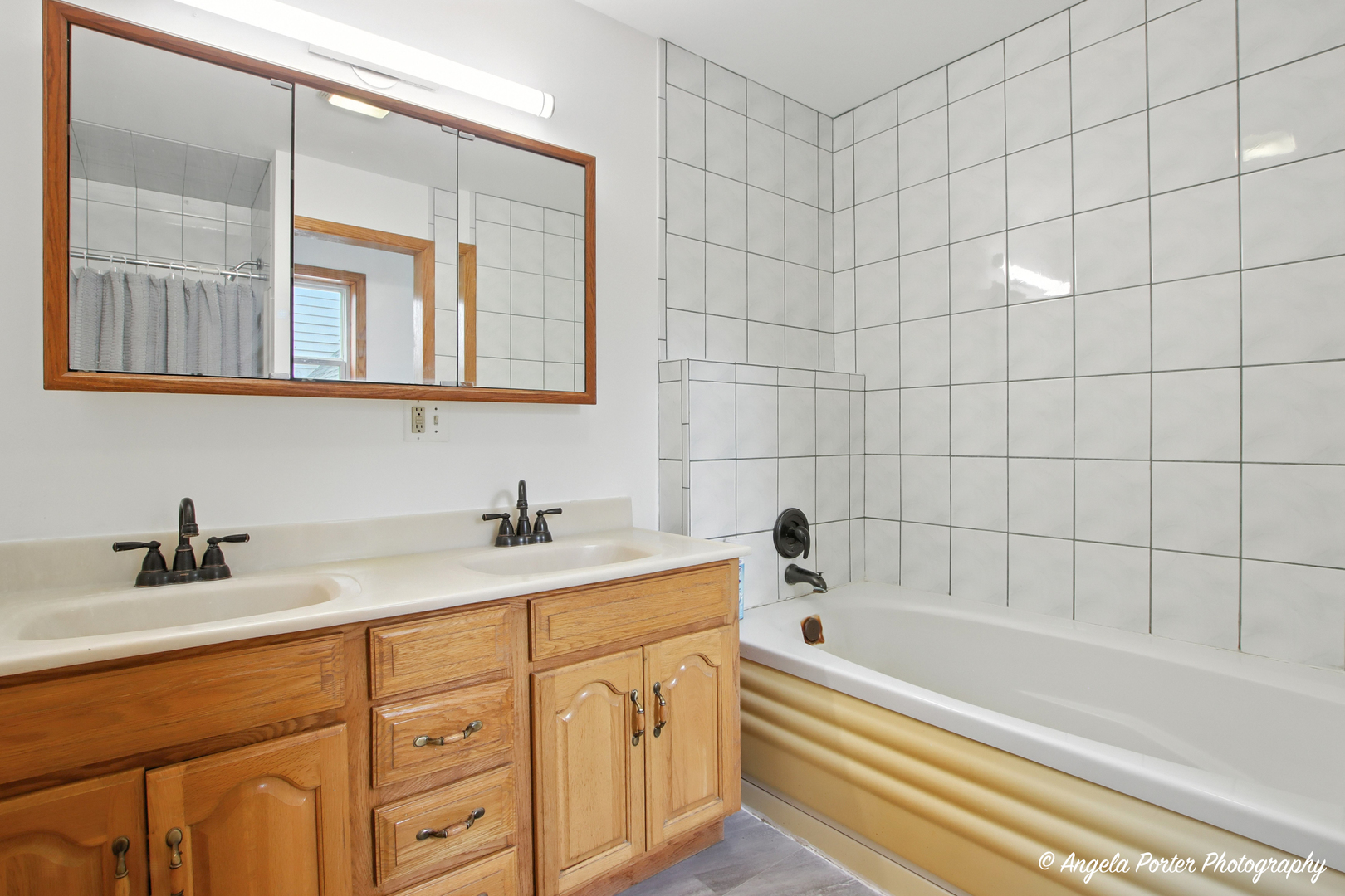 35954 N Hunt Avenue, Ingleside, IL 60041