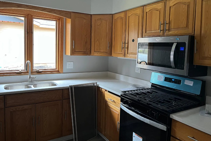 144 N Maple Avenue, Bloomingdale, IL 60108