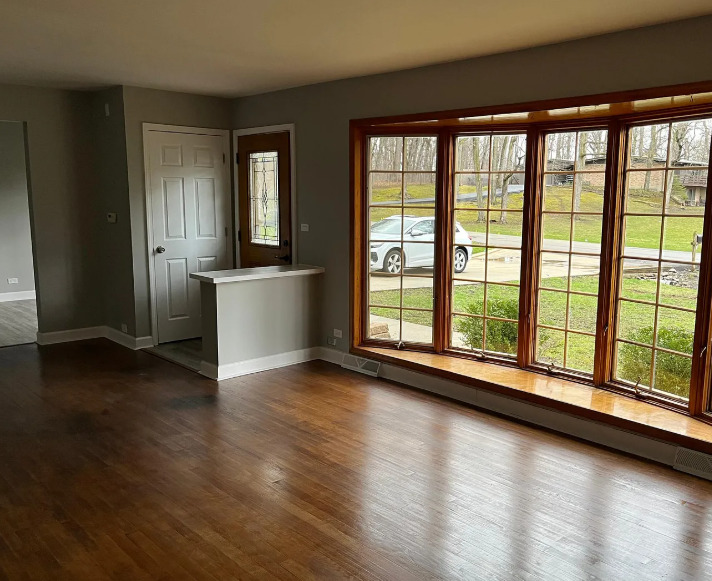 144 N Maple Avenue, Bloomingdale, IL 60108