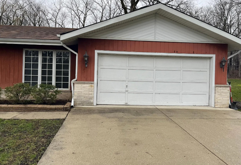144 N Maple Avenue, Bloomingdale, IL 60108