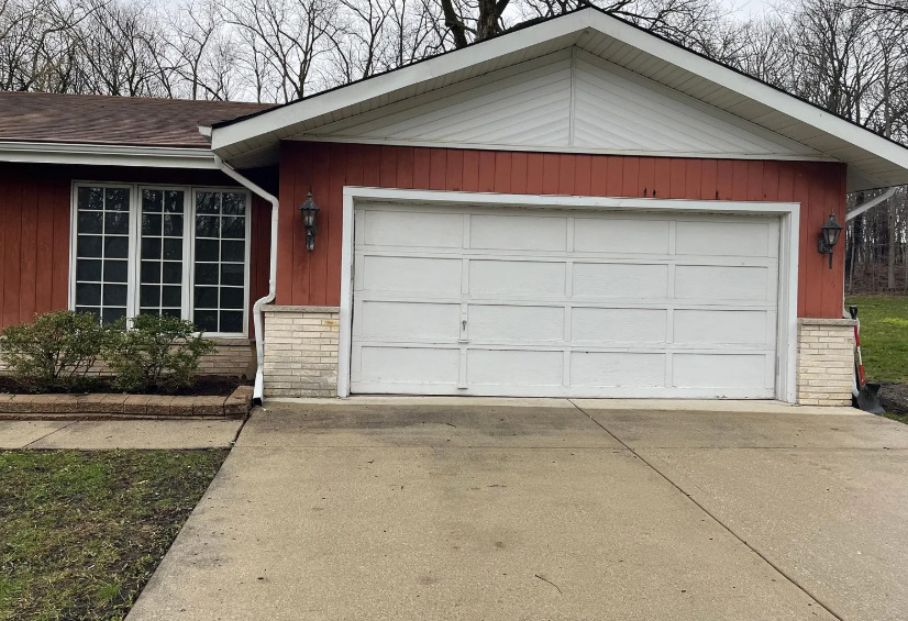 144 N Maple Avenue, Bloomingdale, IL 60108