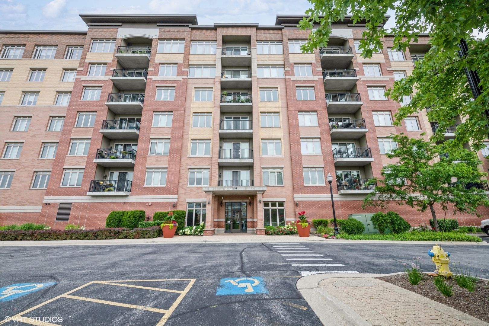 1199 E Port Clinton Road #504, Vernon Hills, IL 60061