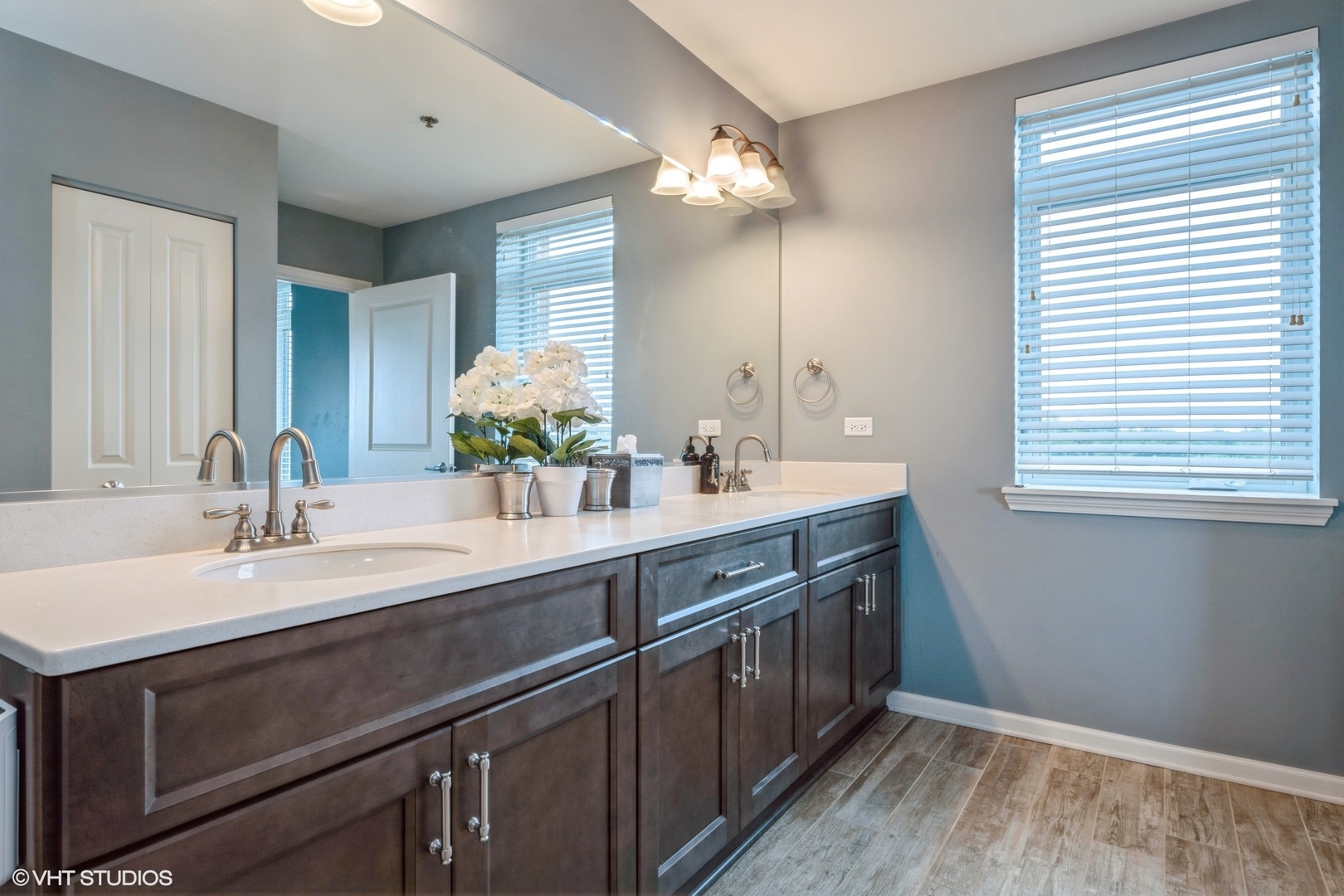 1199 E Port Clinton Road #504, Vernon Hills, IL 60061