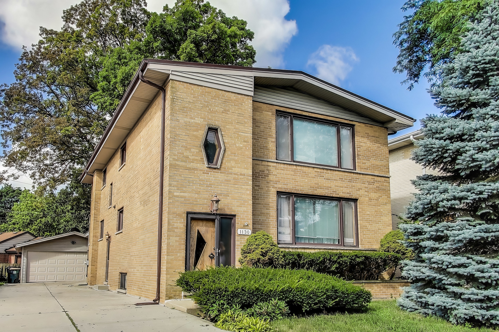 1130 N NORTHWEST Highway #1, Park Ridge, IL 60068