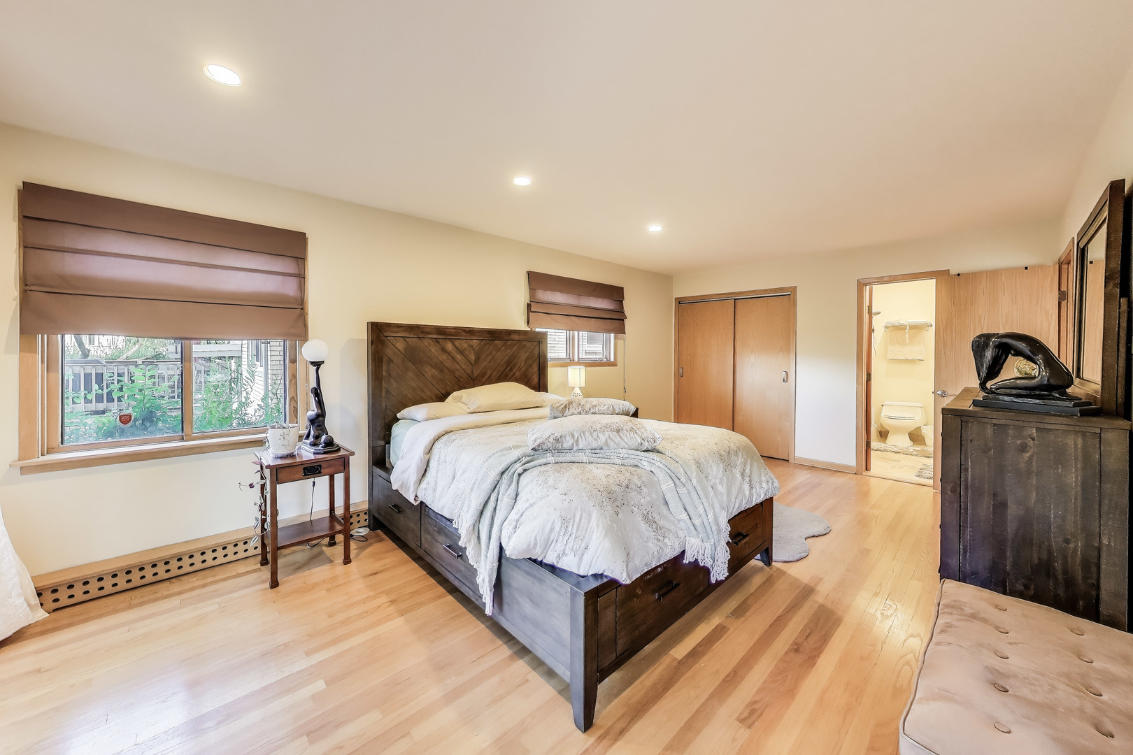 1130 N NORTHWEST Highway #1, Park Ridge, IL 60068