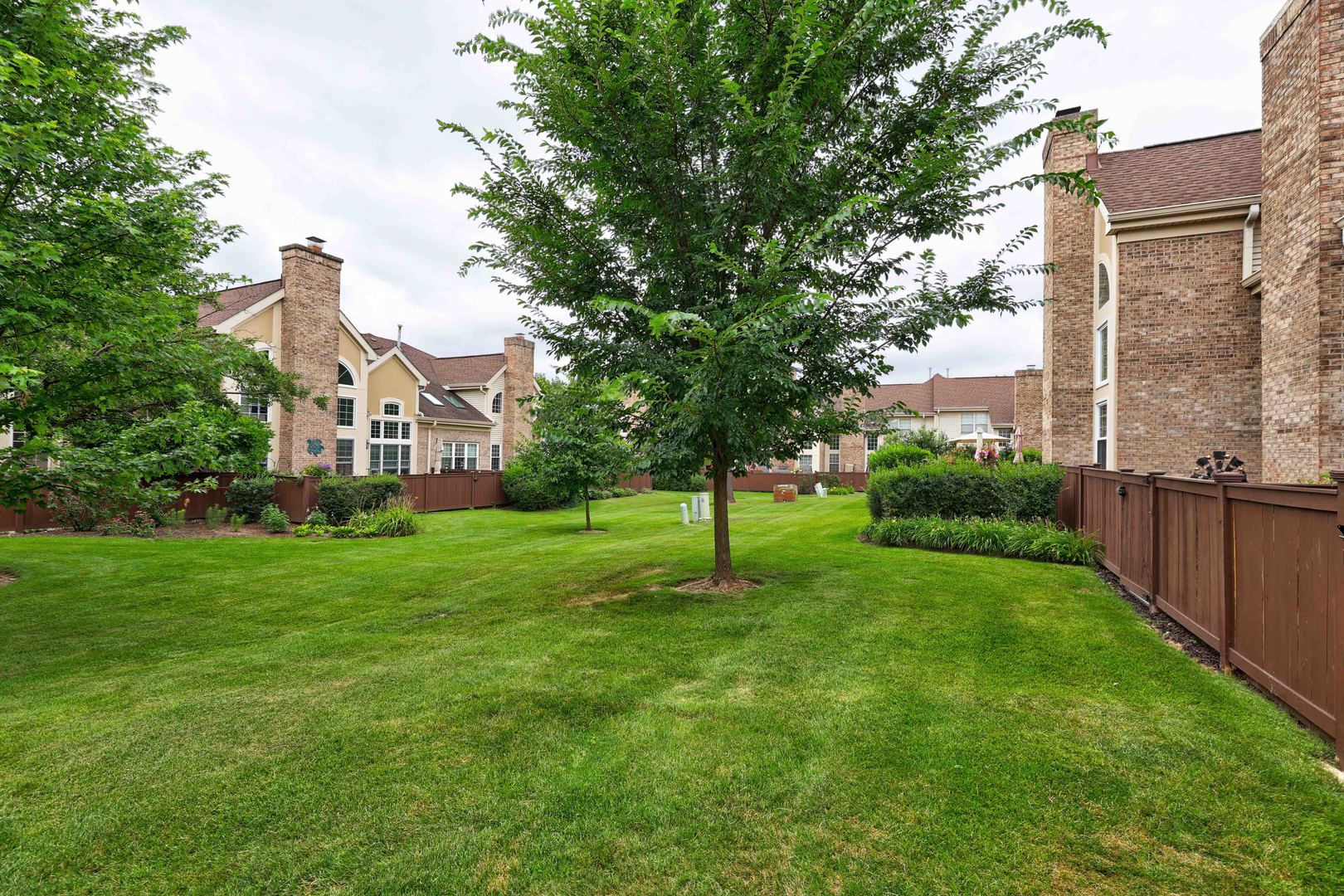 11449 Prescott Lane, Westchester, IL 60154