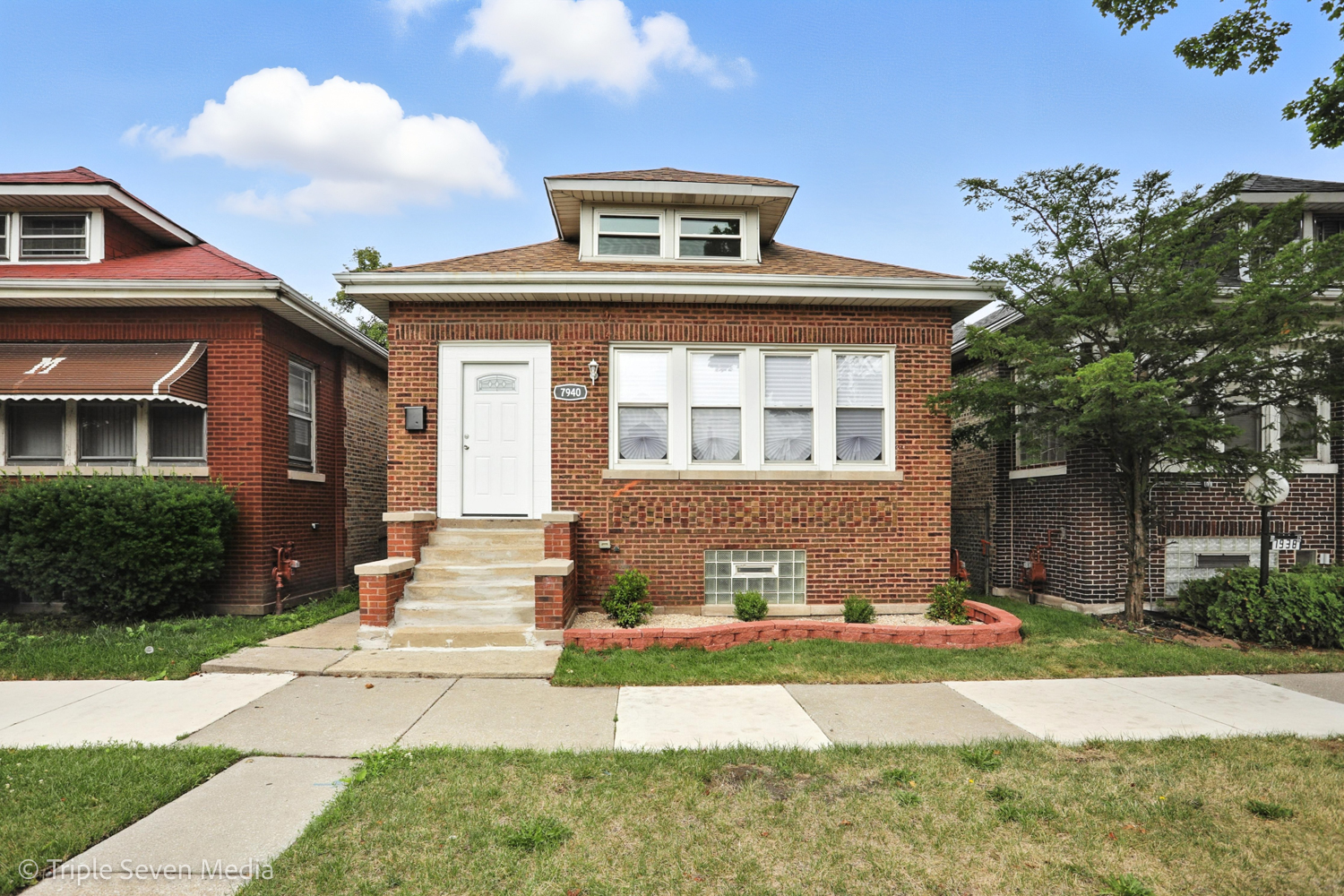 7940 S Perry Avenue, Chicago, IL 60620