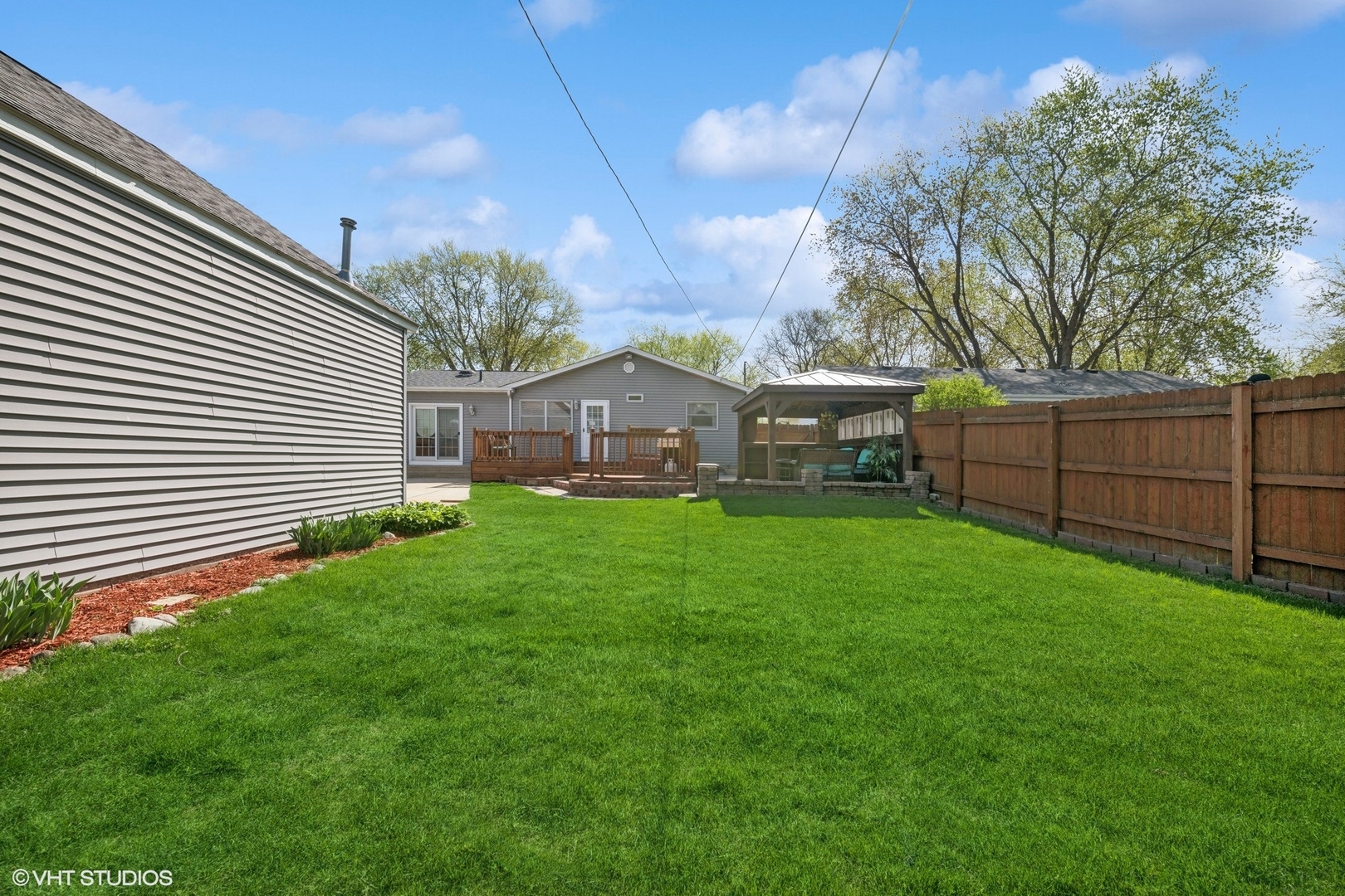 1713 Meadow Lane, McHenry, IL 60050