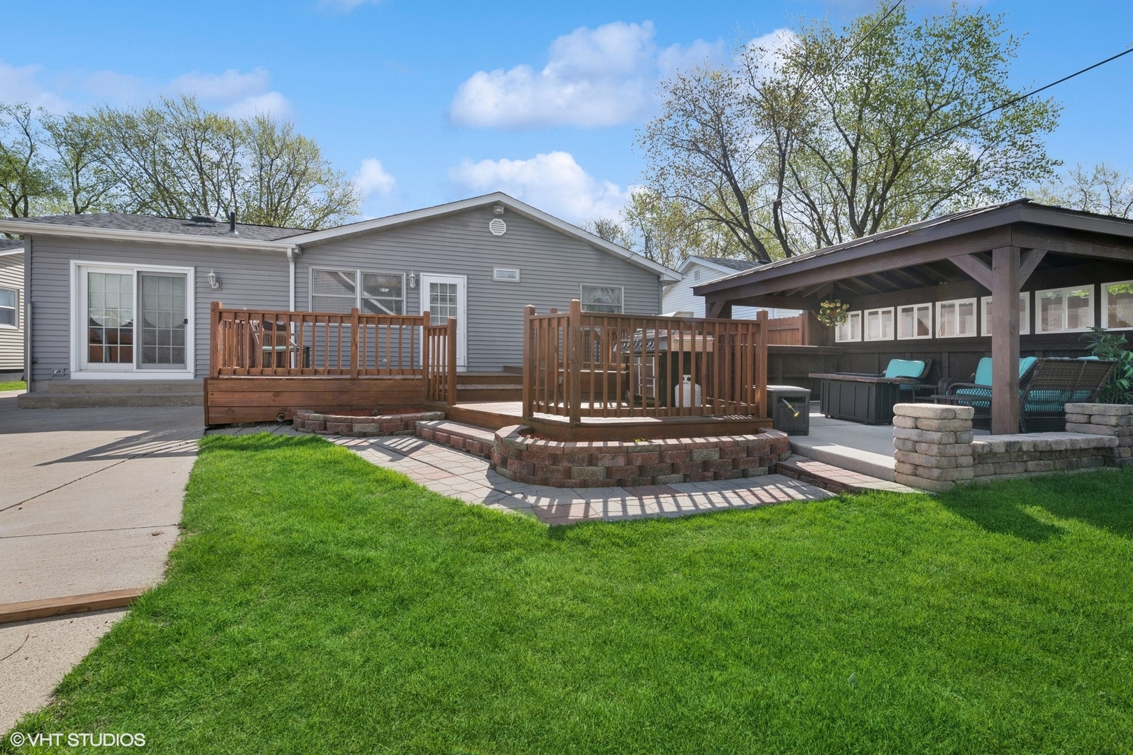 1713 Meadow Lane, McHenry, IL 60050