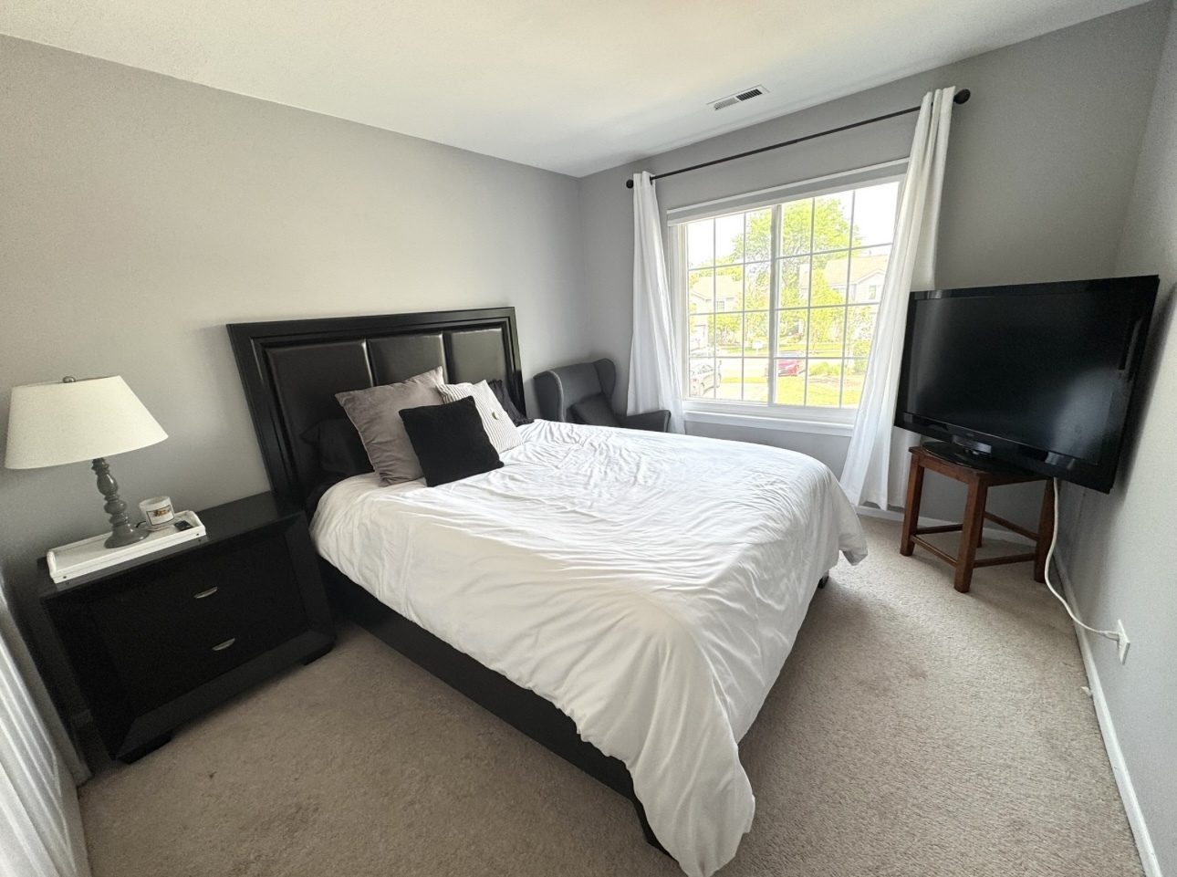 974 Mallard Circle #974, Schaumburg, IL 60193