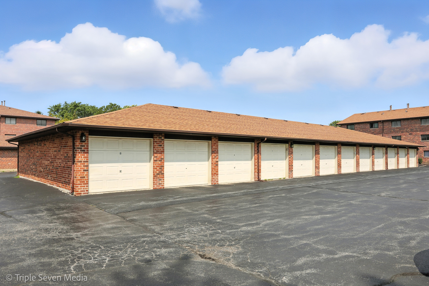 8202 Millstone Drive #3A, Palos Hills, IL 60465