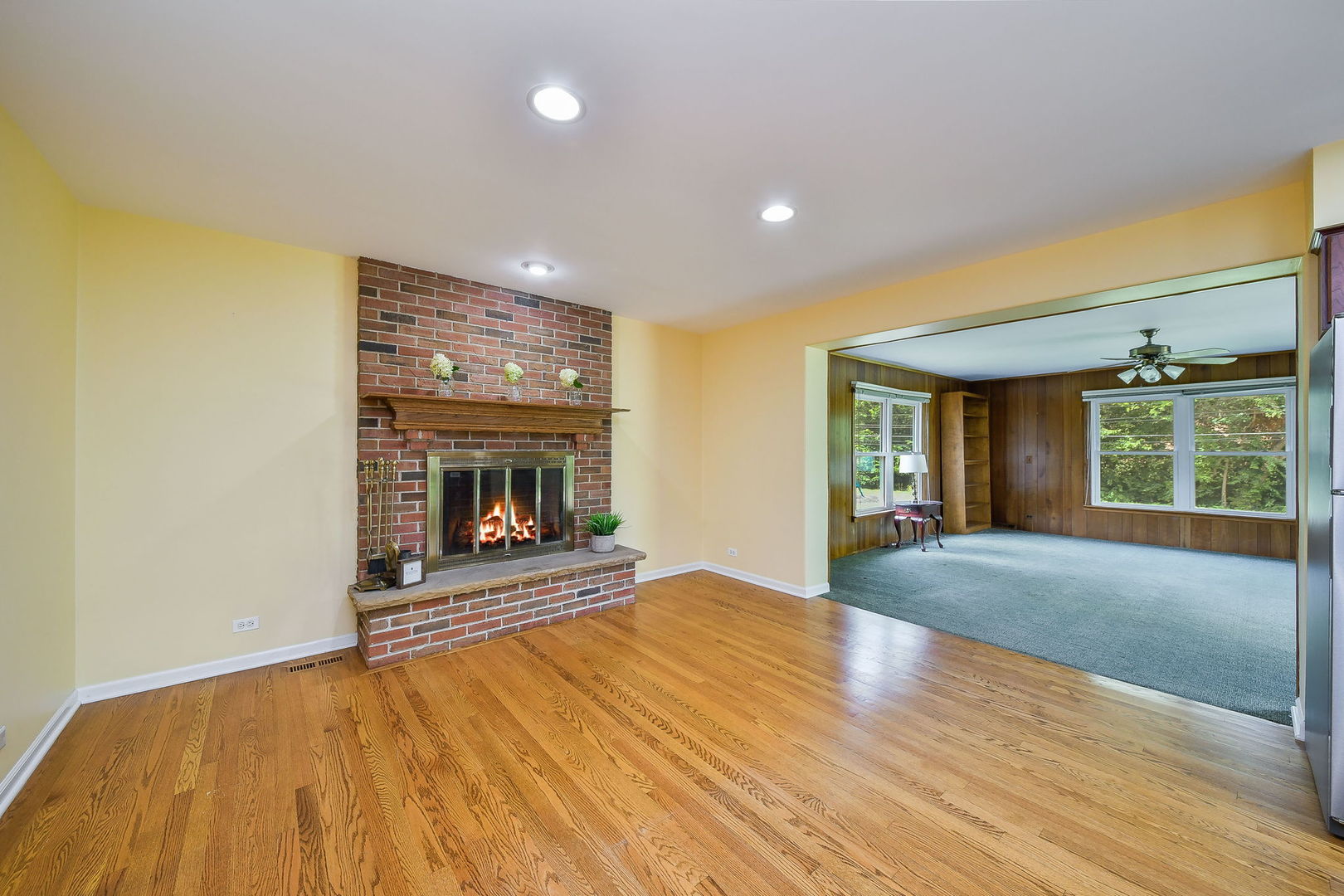 1344 S Main Street, Wheaton, IL 60189