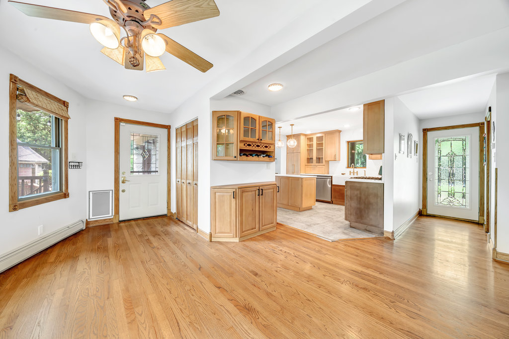 19W681 109th Street, Lemont, IL 60439