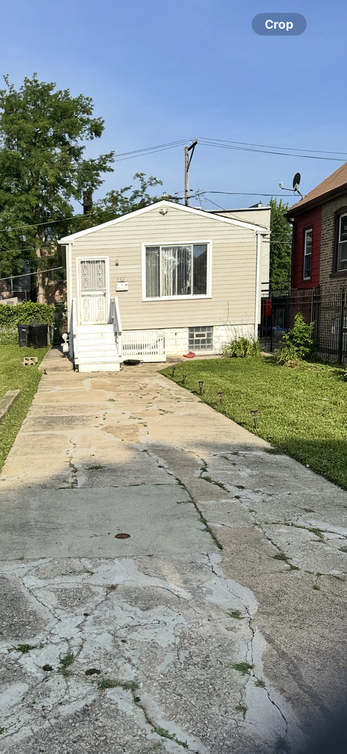 5526 S Oakley Avenue, Chicago, IL 60636