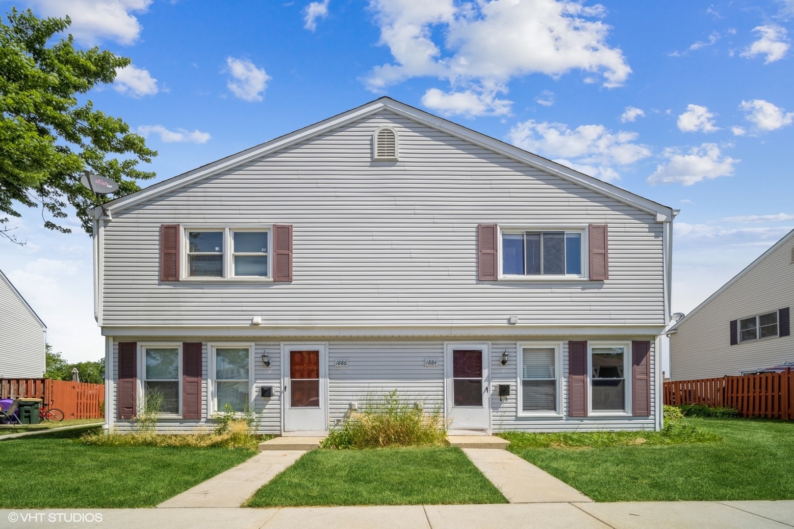 1884 JAMESTOWN Circle, Hoffman Estates, IL 60169