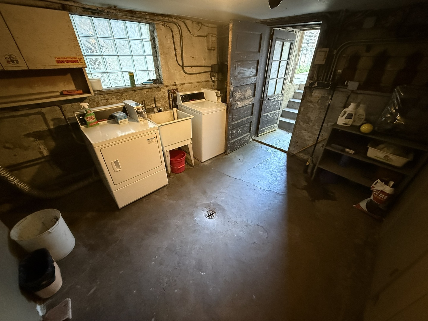 5709 N Spaulding Avenue, Chicago, IL 60659