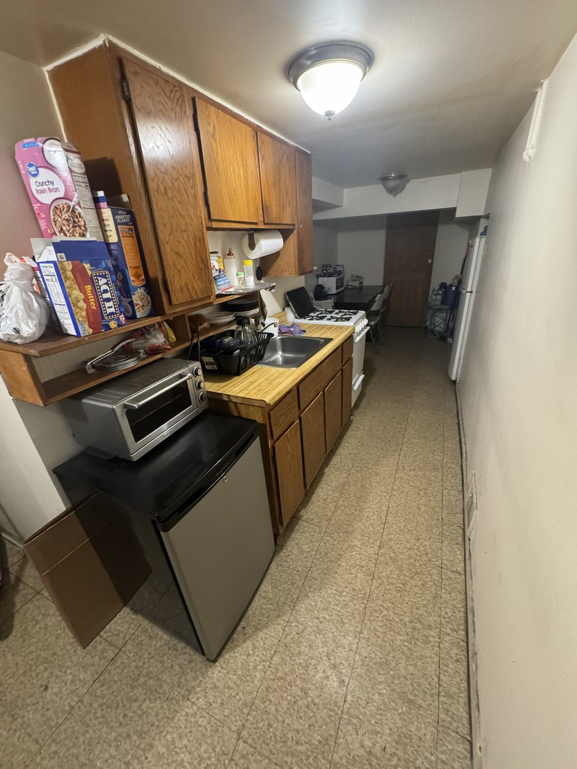 5709 N Spaulding Avenue, Chicago, IL 60659