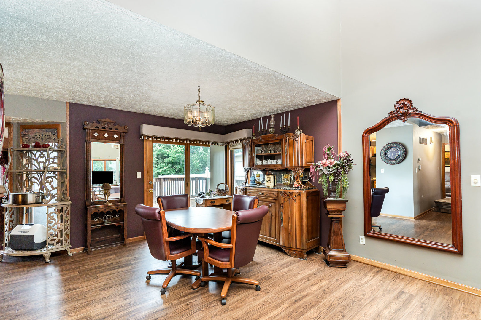 901 W McKinley Road, Ottawa, IL 61350