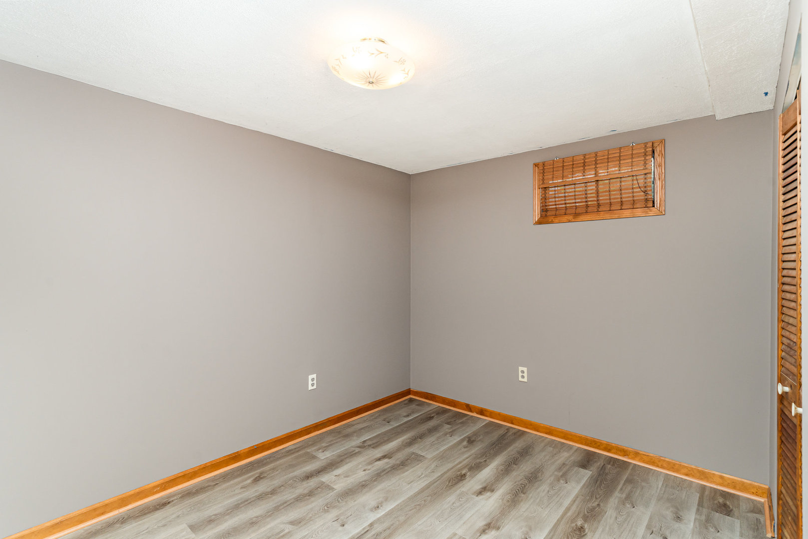 901 W McKinley Road, Ottawa, IL 61350