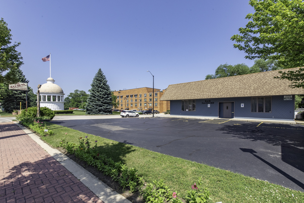 2601 Sheridan Road, Zion, IL 60099