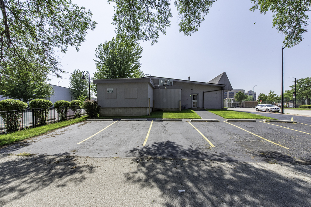 2601 Sheridan Road, Zion, IL 60099