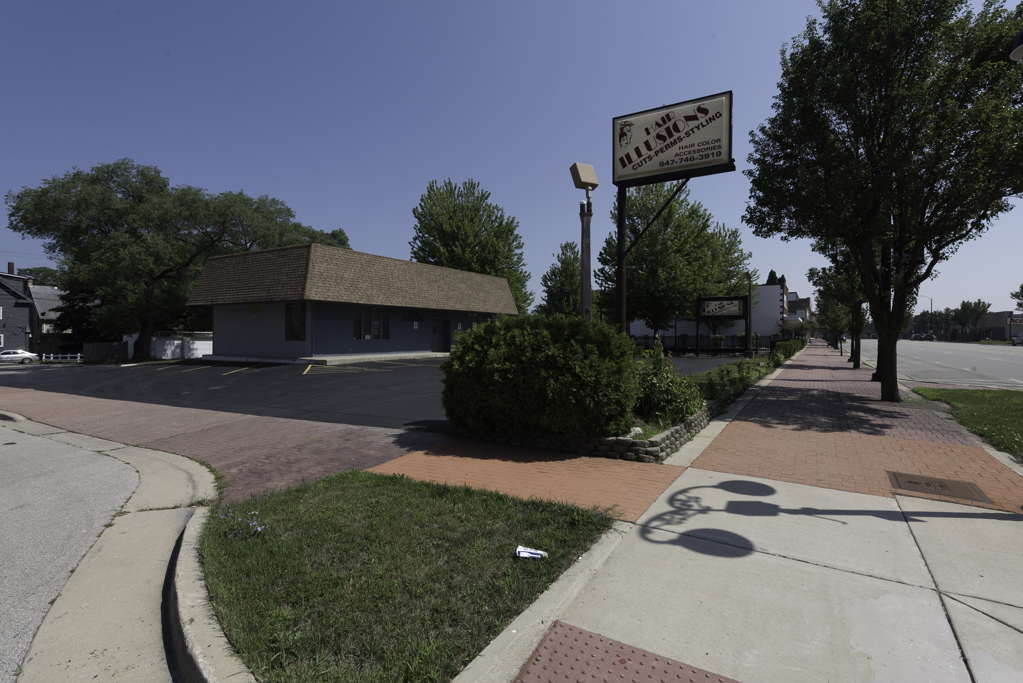 2601 Sheridan Road, Zion, IL 60099