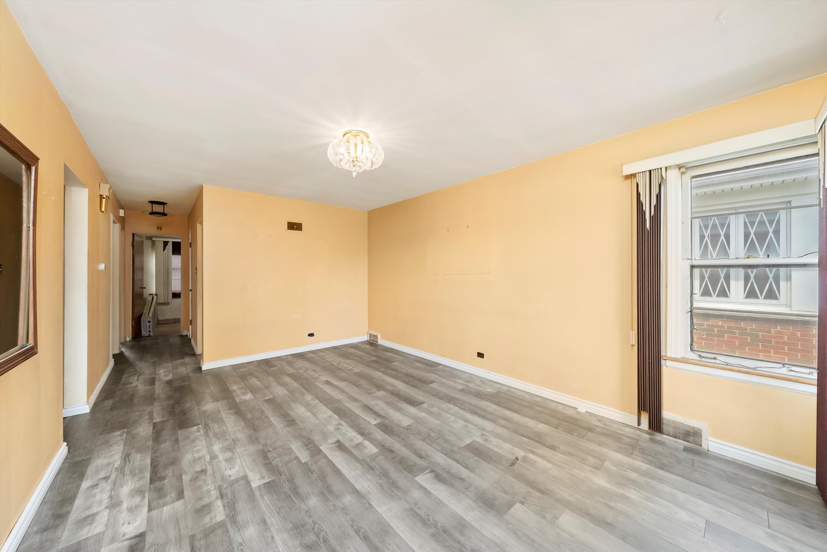 1028 32nd Avenue, Bellwood, IL 60104