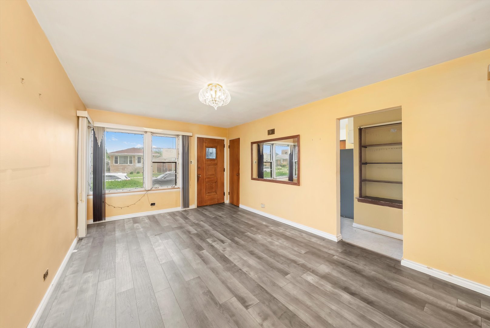 1028 32nd Avenue, Bellwood, IL 60104