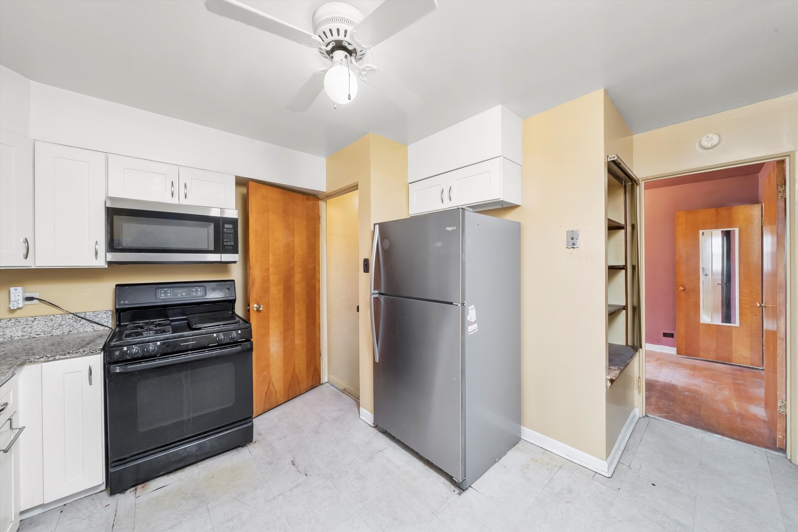 1028 32nd Avenue, Bellwood, IL 60104