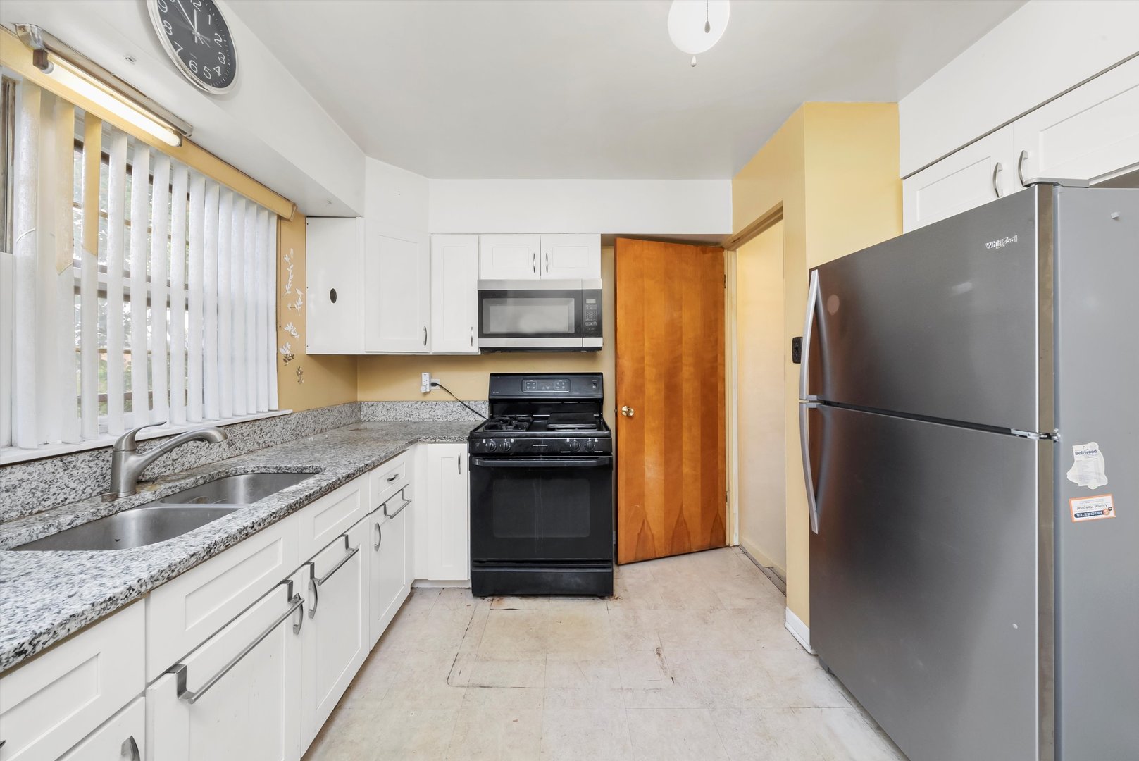 1028 32nd Avenue, Bellwood, IL 60104