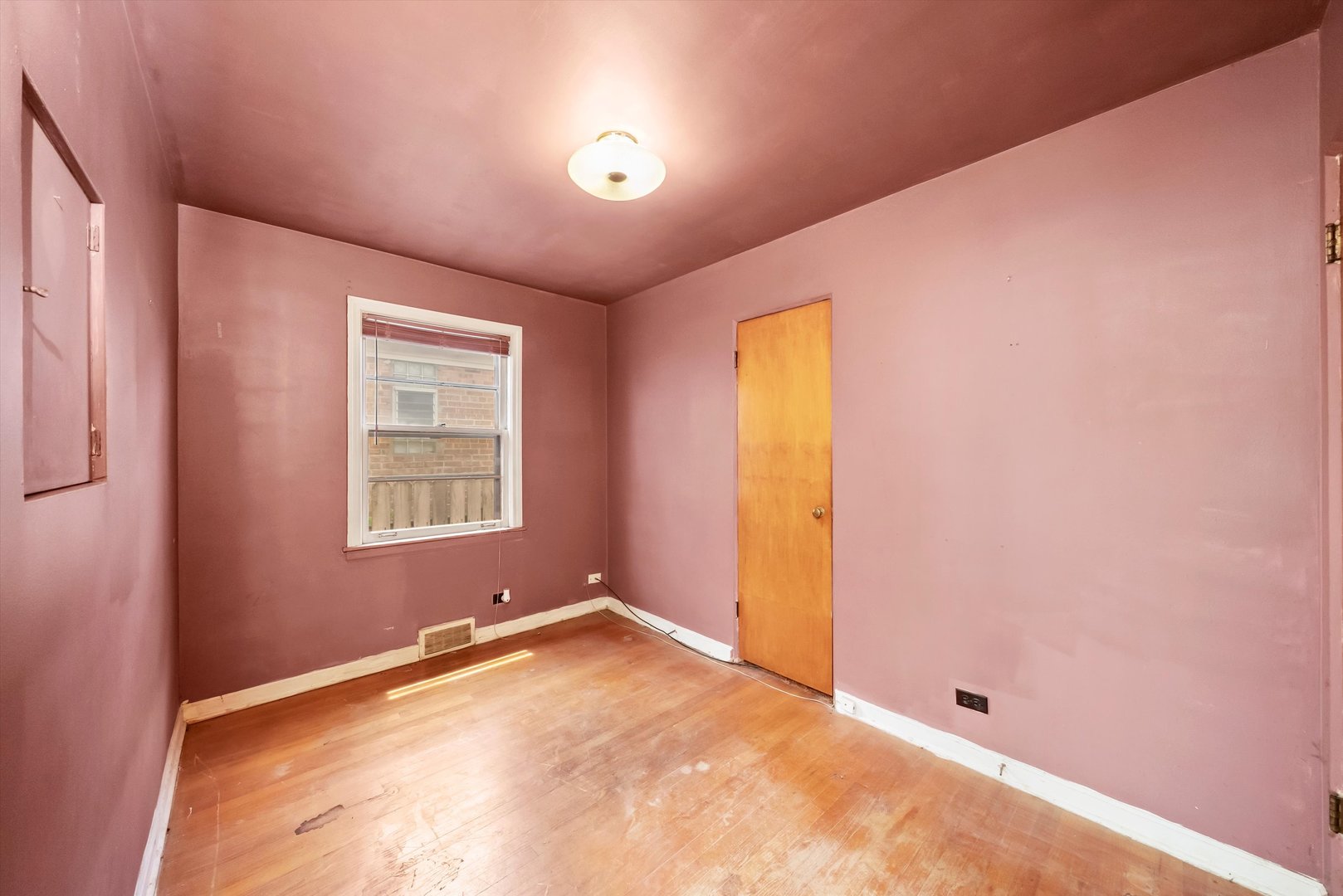 1028 32nd Avenue, Bellwood, IL 60104