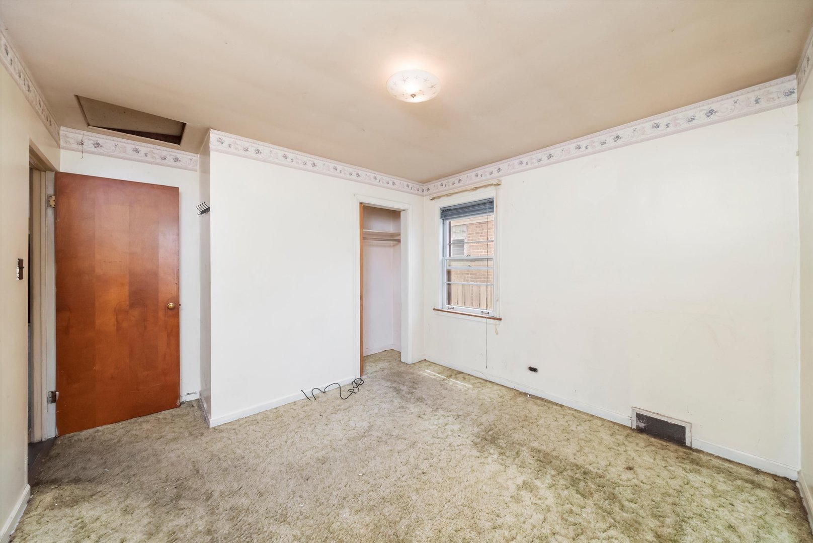 1028 32nd Avenue, Bellwood, IL 60104