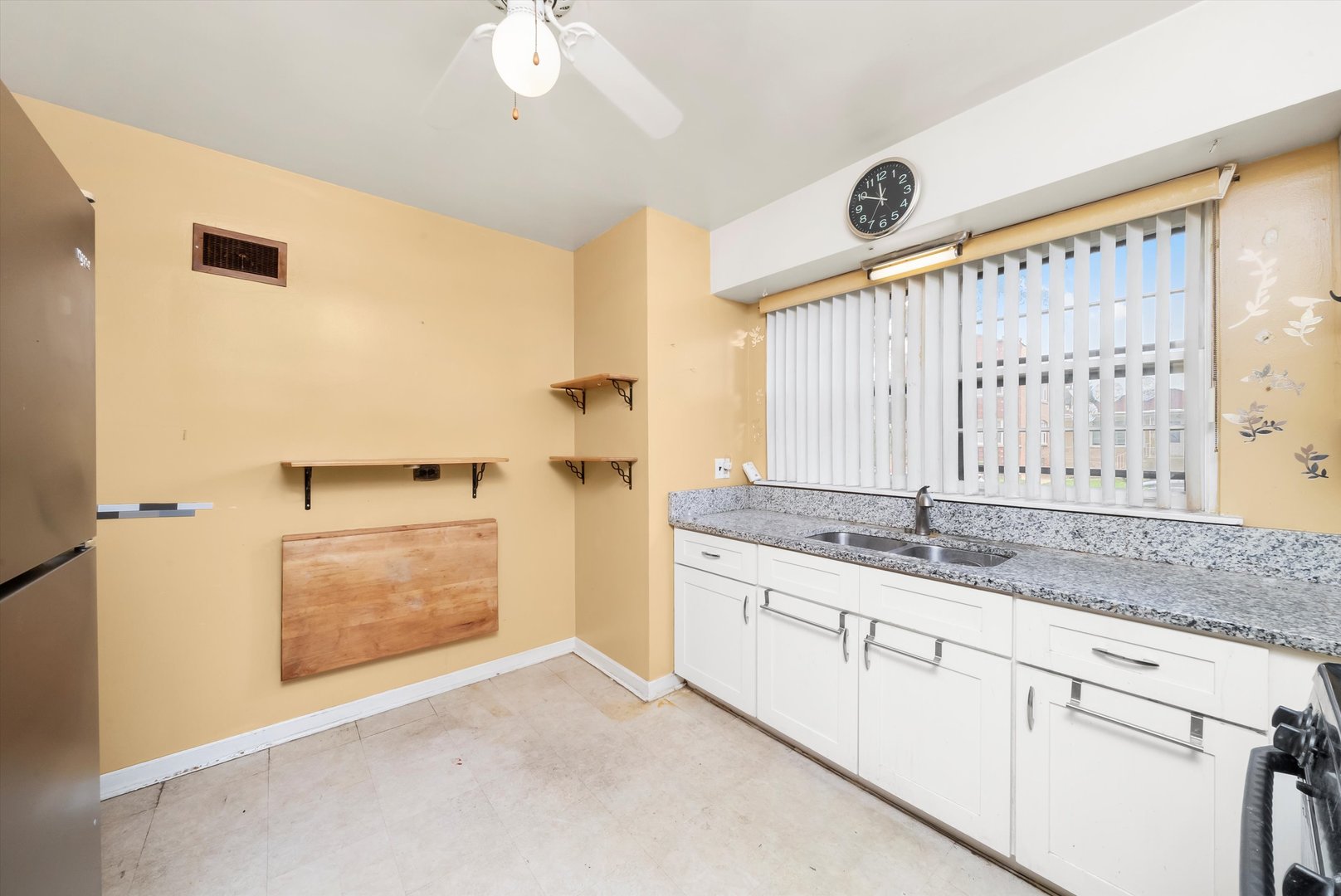 1028 32nd Avenue, Bellwood, IL 60104