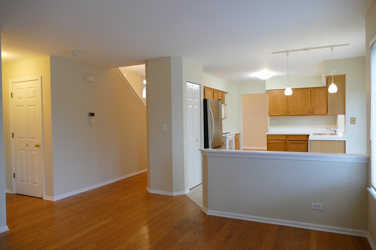 2052 SPICE Lane, Naperville, IL 60565