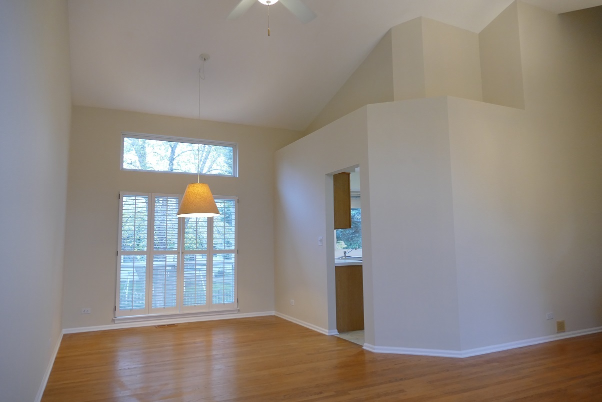 2052 SPICE Lane, Naperville, IL 60565
