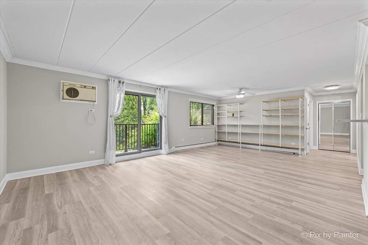 1220 S Lorraine Road #2H, Wheaton, IL 60189