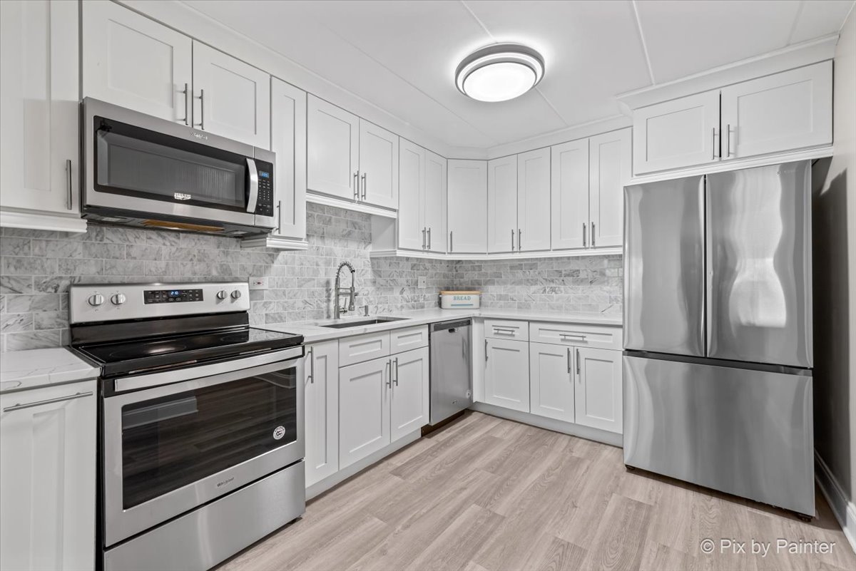 1220 S Lorraine Road #2H, Wheaton, IL 60189