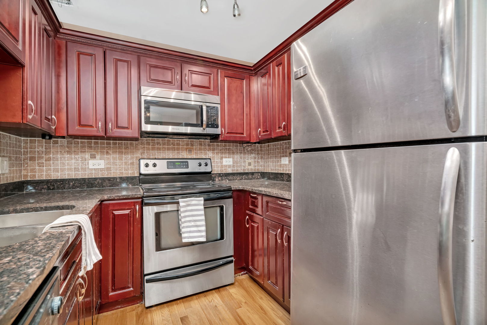 10214 S 84th Terrace #312, Palos Hills, IL 60465