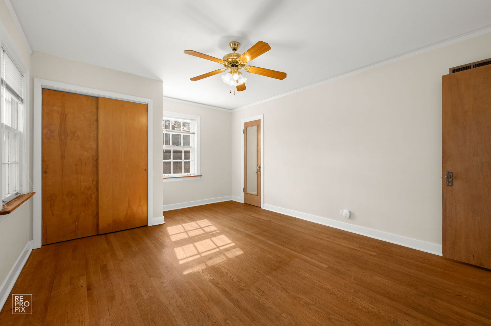 6718 N Jean Avenue, Chicago, IL 60646