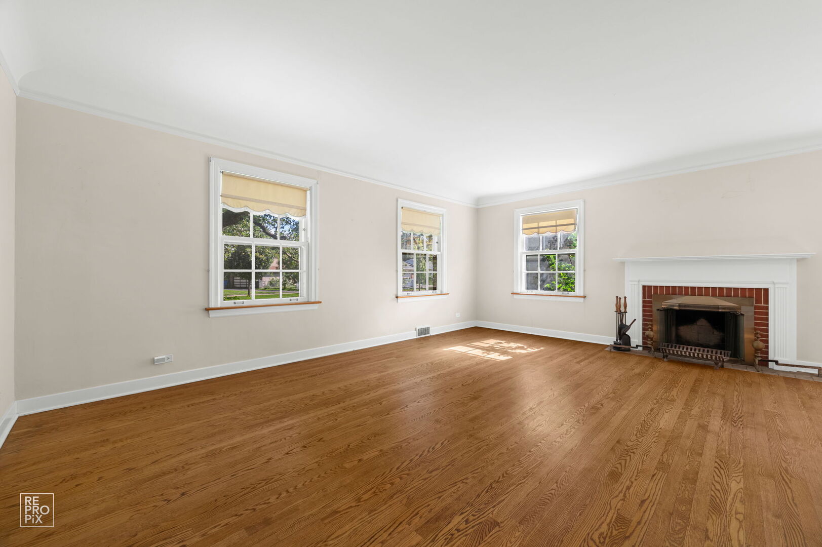 6718 N Jean Avenue, Chicago, IL 60646
